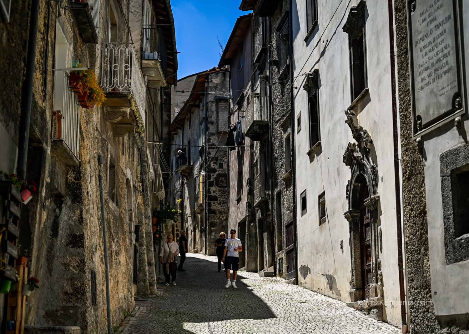 Abruzzo - Scanno, jezioro, Villalago, Eremo di San Domenico - Gole del Sagittario Dom z Kamienia blog