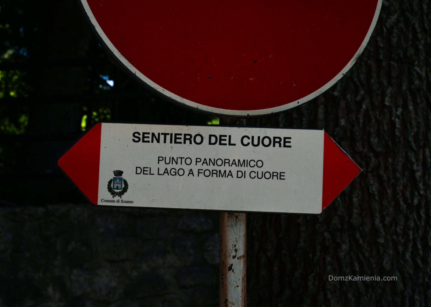 Abruzzo - Scanno, jezioro, Villalago, Eremo di San Domenico - Gole del Sagittario Dom z Kamienia blog