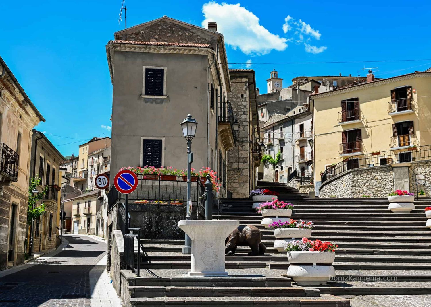 Abruzzo - Scanno, jezioro, Villalago, Eremo di San Domenico - Gole del Sagittario Dom z Kamienia blog