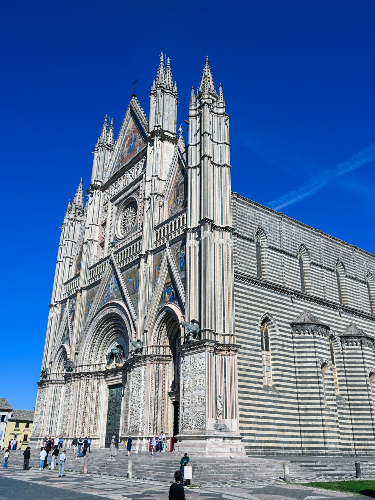 Dom z Kamienia Orvieto, blog Kasi Nowackiej , podróż na granicy trzech regionów