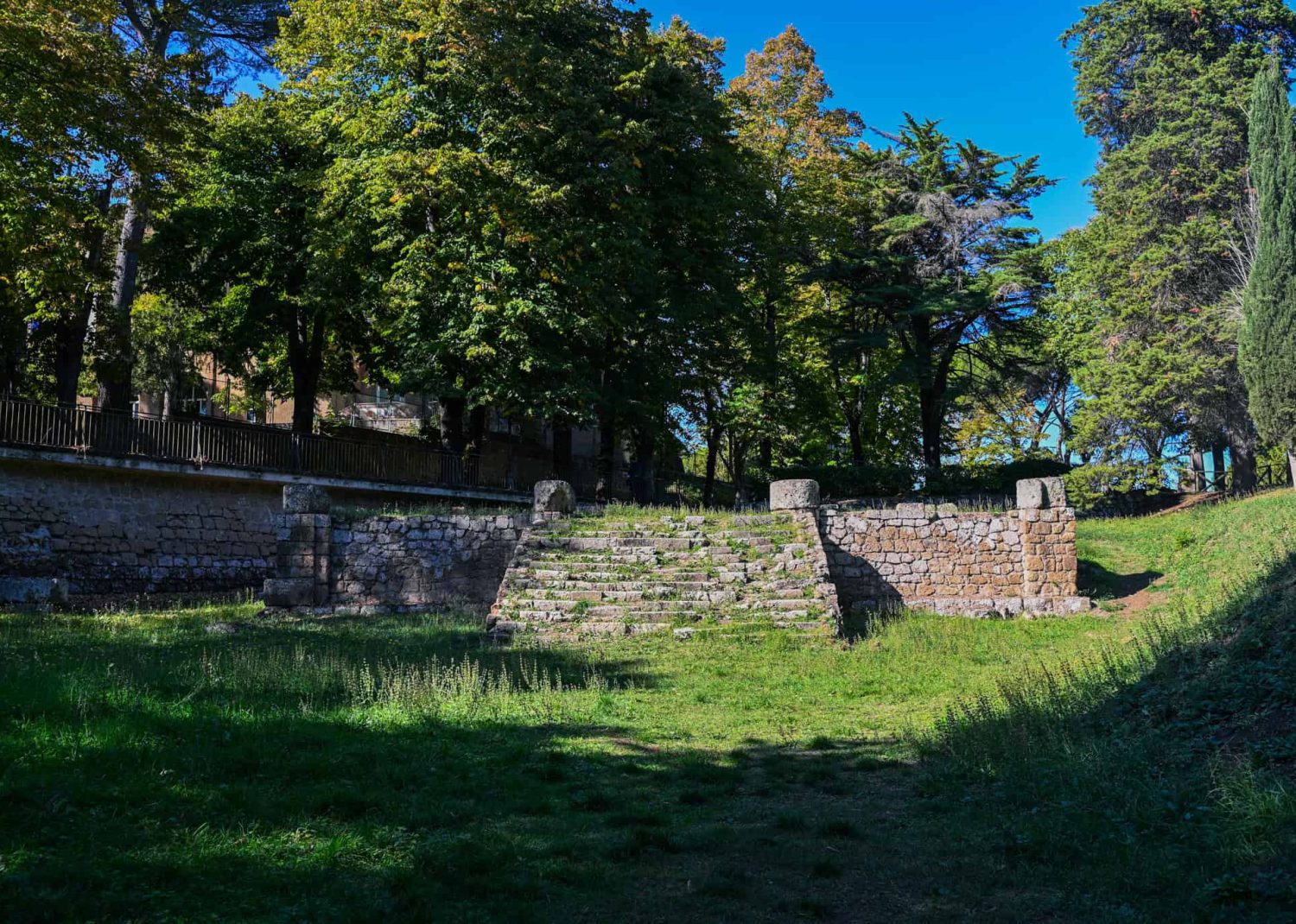 Dom z Kamienia Orvieto, blog Kasi Nowackiej , podróż na granicy trzech regionów