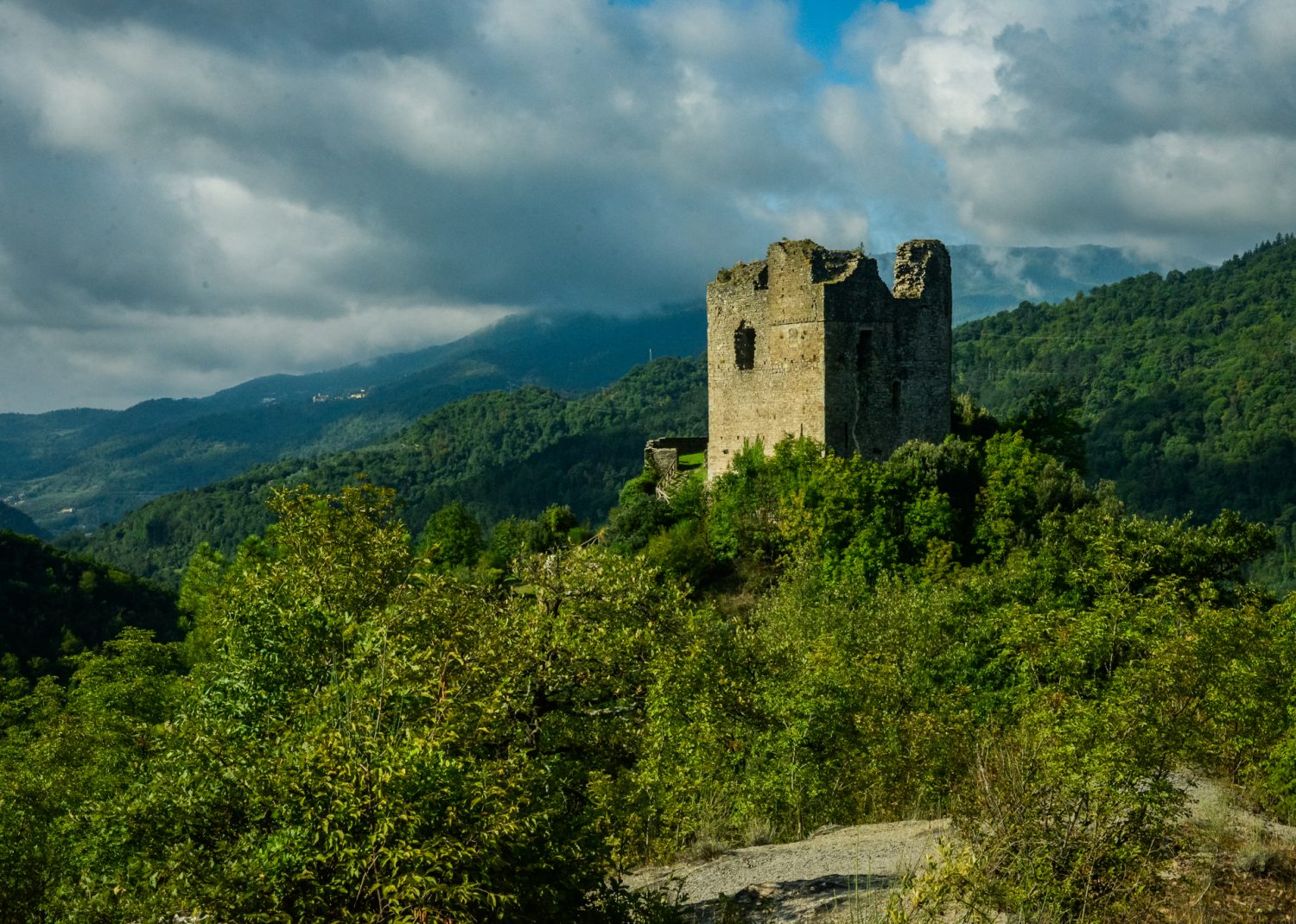 Rocca di Cerbaia - Toskania z plecakiem Kasia Nowacka