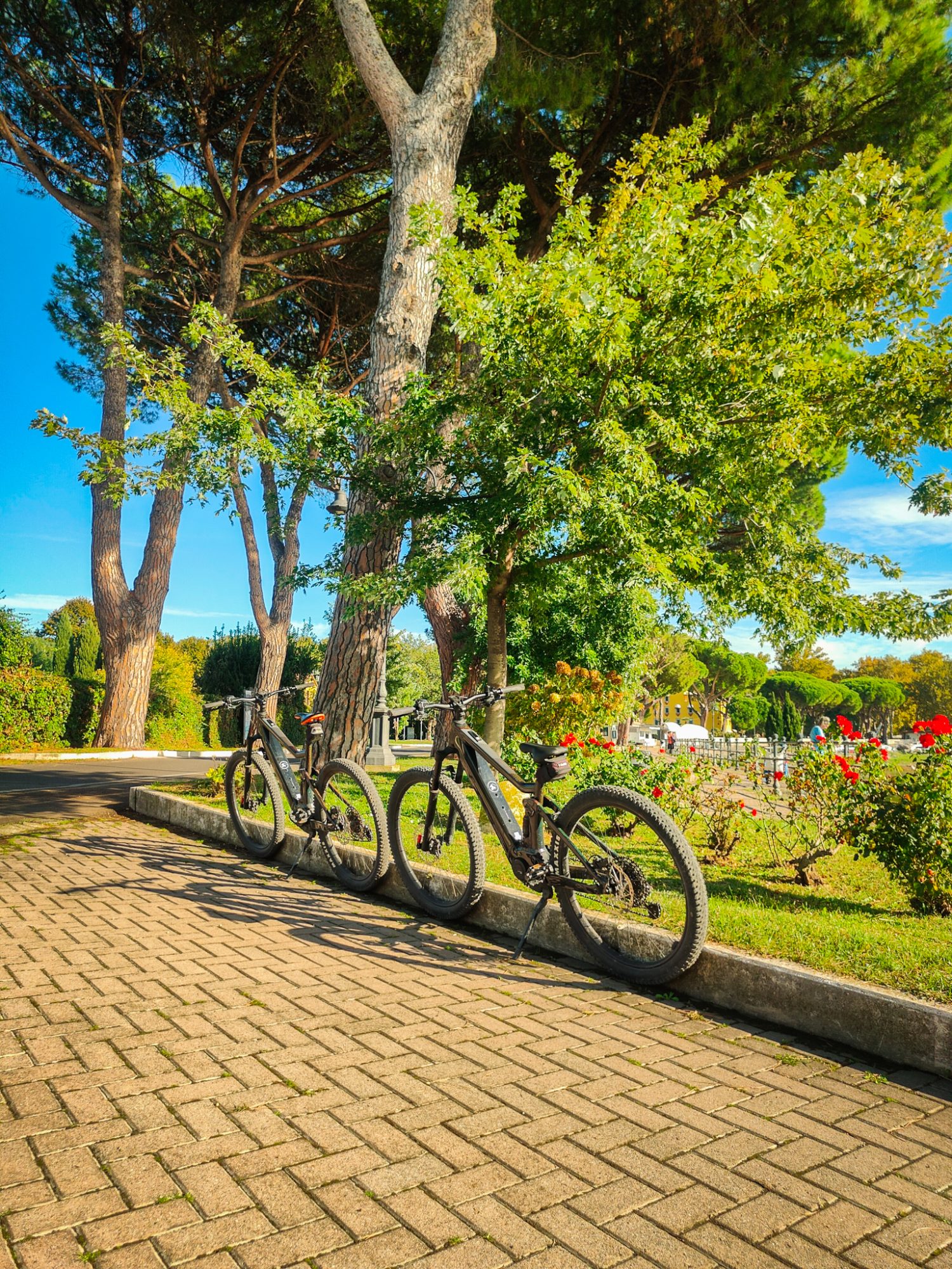 Dom z Kamienia, Lago Bolsena na rowerze